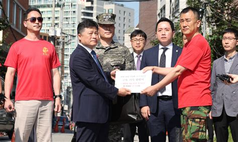 박정훈 전 해병대 수사단장 구속영장 기각군사법원 이례적 결정