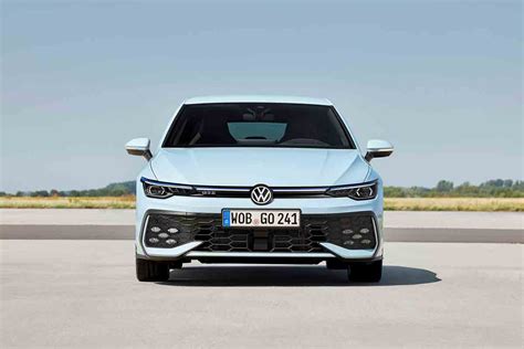 Volkswagen Golf 2024 Globally Debuts With New Features And Design