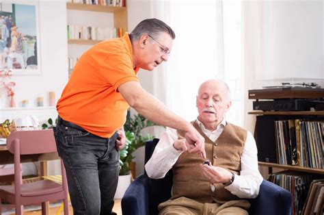 Auxiliaires De Vie Domicile Pour Personnes G Es Amelis