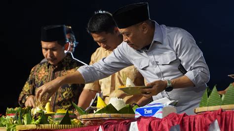 Buka Pameran Umkm Pj Bupati Harap Jadi Momentum Bangkitkan Ekonomi