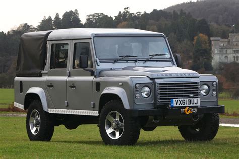 Land Rover Defender 110 2 2 TD Pick Up Car Technical Specifications