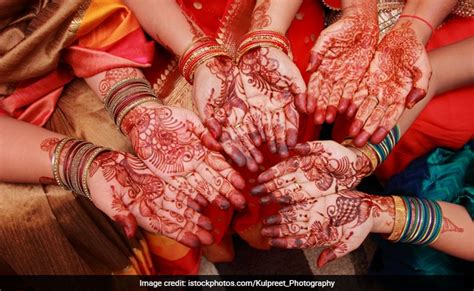 Top More Than 76 Karva Chauth Mehndi Designs Hands Seven Edu Vn