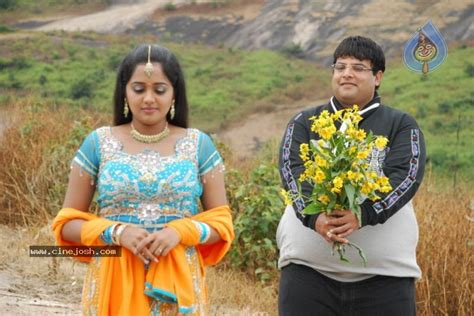 Amayakudu Movie New Stills Photo Of