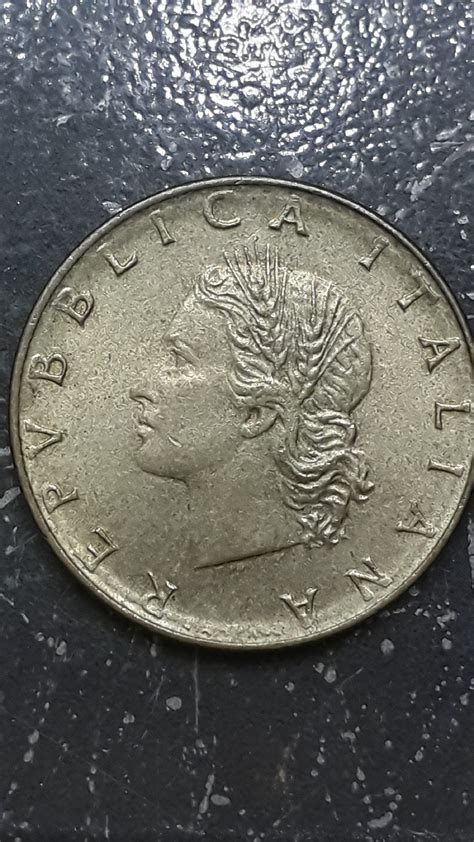 20 Lire 1975 Senza Gambo Della Spiga Sotto L Orecchio Tecniche