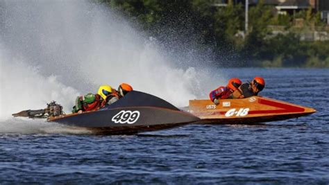 From Classic To Modern: A Look At The Design Of Runabout Racing Boats - The Mode Mag