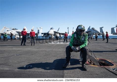 Aircraft Carrier Deck: Over 4,374 Royalty-Free Licensable Stock Photos ...