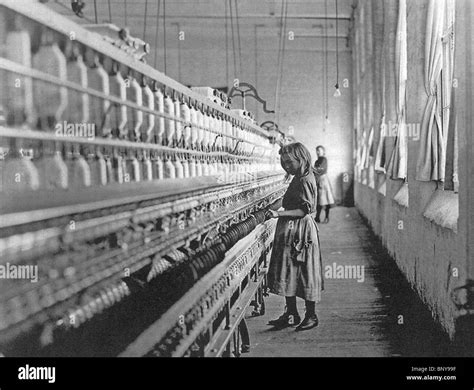 Child Factory Worker At Lancaster Cotton Mill South Carolina Usa In