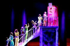 Legally Blonde Costumes Ideas To Save Today Legally Blonde Legally Blonde Musical Blonde