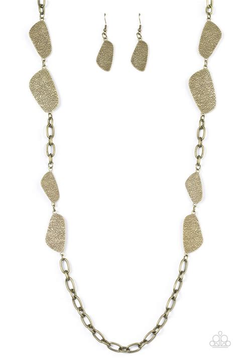 Paparazzi Handcrafted Harmony Brass Tone Textured Plates Necklace