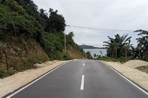 Pupr Selesaikan Pembangunan Jalan Simpang Holat Ohoiraut Maluku