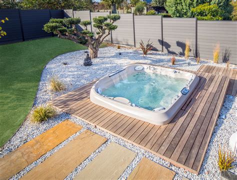 Amazing Backyard Hot Tub Ideas