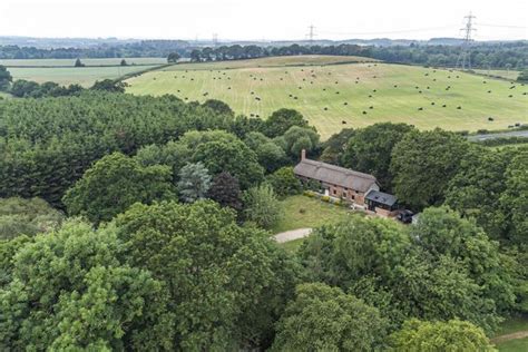 Dorchester Road Lytchett Minster Poole Bh16 3 Bedroom Detached House