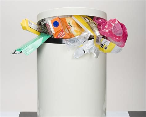 How To Clean Your Stinky Garbage Can For Good Huffpost Life