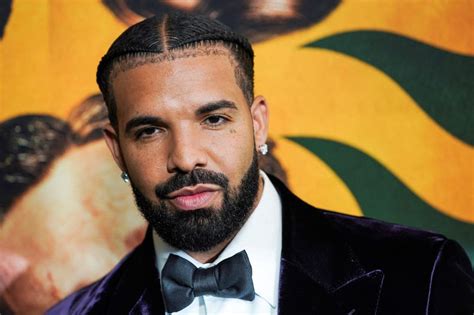 Rap Mais On Twitter Rapper Drake Surpreende F S E Anuncia Novo Lbum