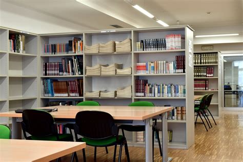 Biblioteche Scolastiche Arcivescovile Scuola Paritaria Cattolica