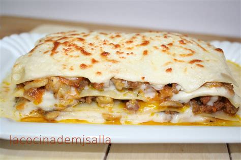 Lasa A De Carne Con Bechamel