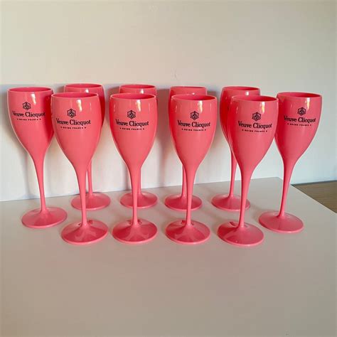 X Veuve Clicquot Pink Champagne Flute Goblet Glasses Plastic Hens