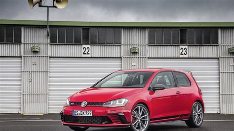 Vw Golf Gti Clubsport S Revealed Sets New Nurburgring Fwd Record Autoevolution