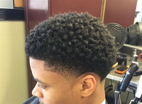 Coupe Afro Homme 72 idées pour votre inspiration Archzine fr