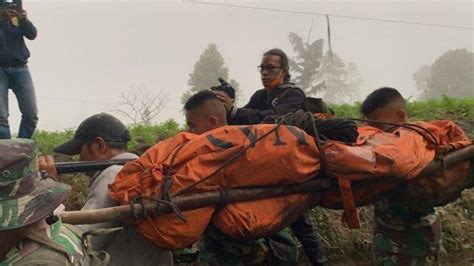 23 Pendaki Tewas Akibat Erupsi Gunung Marapi Sumbar 20 Jenazah