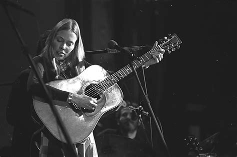 Joni Mitchell Removes Music From Spotify In Support Of Neil Young