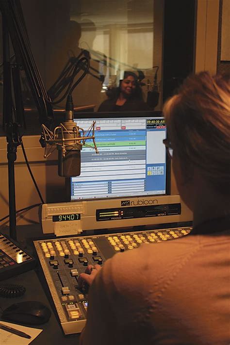 public radio station wnpr    time  regions news ratings