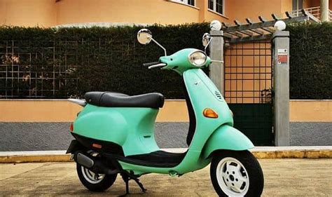 Vespa et2 50cc futuro clássico em Portugal Clasf veiculos