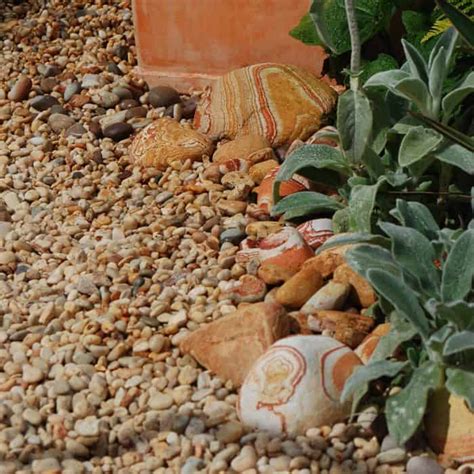 Decorative Gravel Buildland Ltd Uk Timber Pavers Bricks And Building Supplies