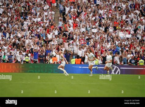 Uefa Womens Euro Final Chloe Kelly Hi Res Stock Photography And