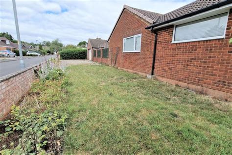 Wessington Park Calne Sn11 3 Bedroom Detached Bungalow For Sale