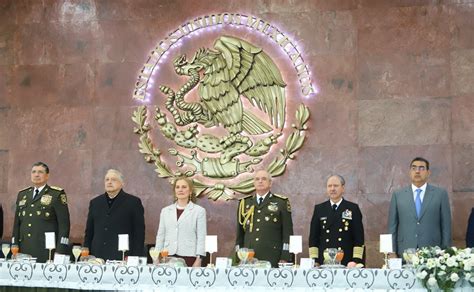 Amlo Y C Spedes Encabezan Ceremonia Por El D A Del Ej Rcito El