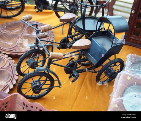 Indian Folk Art Rickshaw Hi Res Stock Photography And Images Alamy