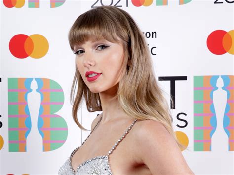 Taylor Swift 2022 Brit Awards