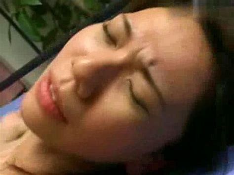 Watch 女教師物語 第一 四話 三上さち 高樹芭菜 松中えみり 山咲理香 女教師 三上さち 山咲理香 Porn SpankBang