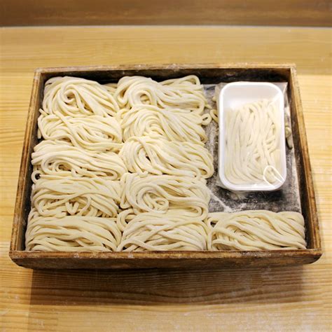 名古屋伝統の味噌煮込みうどん＜6食セット＞ 山本屋online