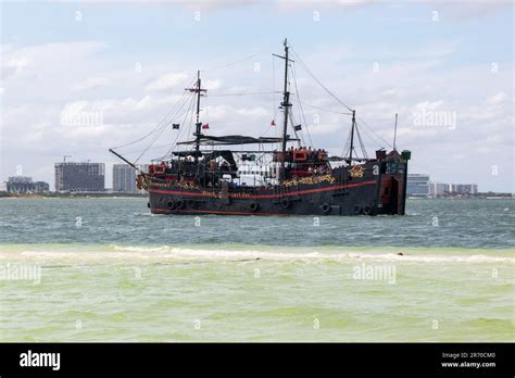 Bucanero pirate ship Black Pearl Too, Cancun, Quintana Rood, Mexico Stock Photo - Alamy