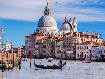 Viaggi Di Gruppo Carnevale In Italia E All Estero Viareggio Sfilata