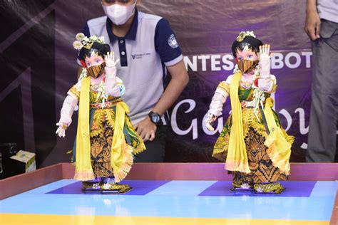 Robot Rosemery Uny Juara Pertama Kontes Robot Seni Tari Universitas