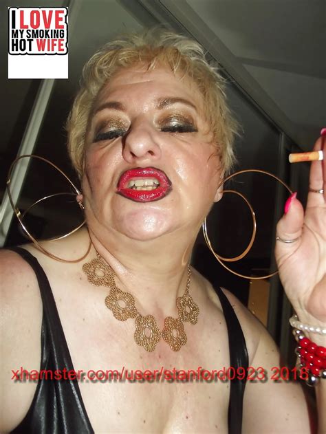 SLUT SMOKING SUNDAY Nude Pics XHamster