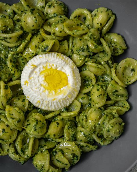 Walnut And Spinach Pesto Apron And Whisk