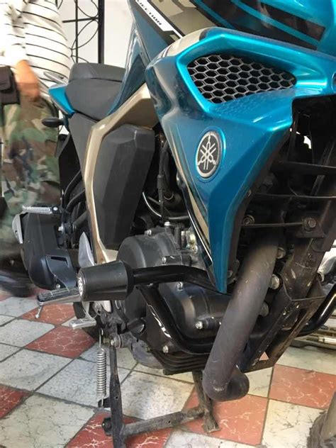 Slider Deslizador Burrera Defensa Para Motocicleta Yamaha Fz 2 0