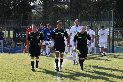 Memorial Pino Wilson Tanti Ex Campioni E Amici Alla Partita Ricordo