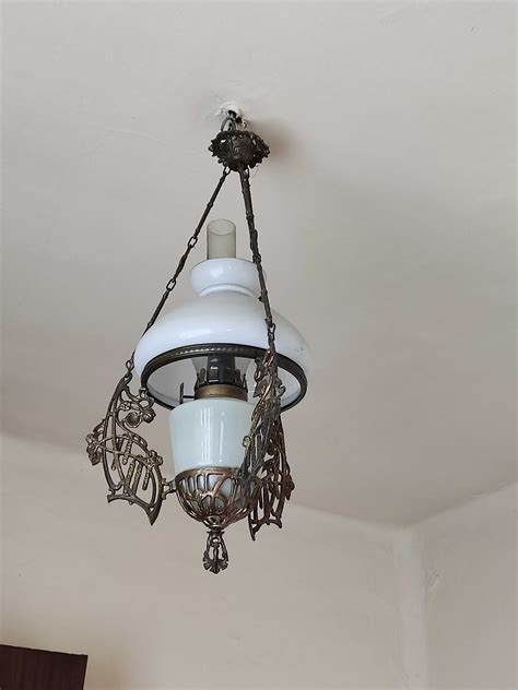 Lampa Wisz Ca Z Prl Uzywana Piotrk W Trybunalski Olx Pl