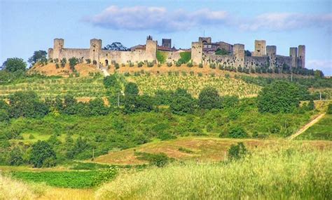 monteriggioni-castle - Discover Tuscany Blog