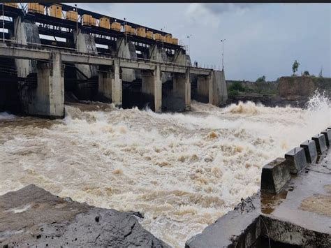 Nashik Latest News Incessant Rains In Nashik Water Discharged From