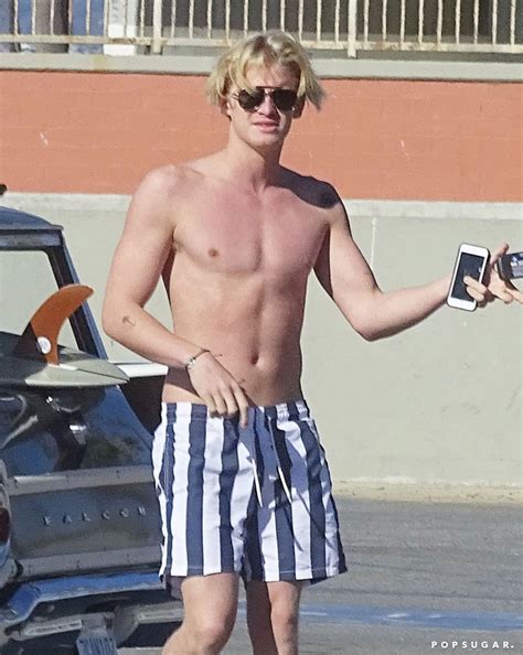 Cody Simpson Shirtless At The Beach In La November 2015 Popsugar Celebrity