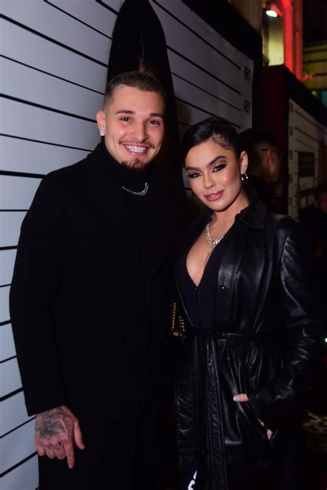 Foto: MC Gui e Bia Michelle apostaram em looks all black para festa de