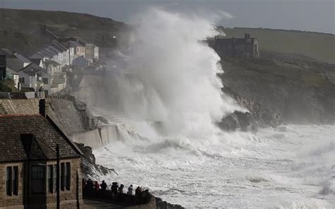 Hurricane Ophelia: Ireland recovers from worst storm on record that killed three | Environment ...