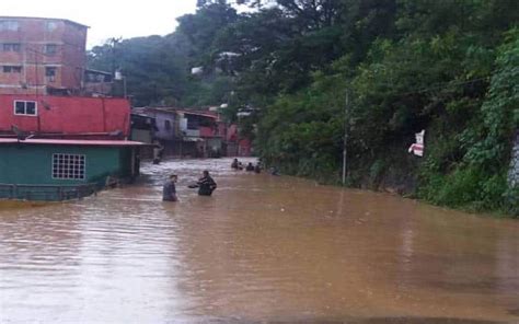 Desbordamiento De R Os Causa Graves Inundaciones En Rumi Ahui