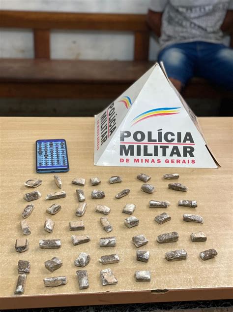 Adolescente é apreendido buchas de maconha em Curvelo Grande